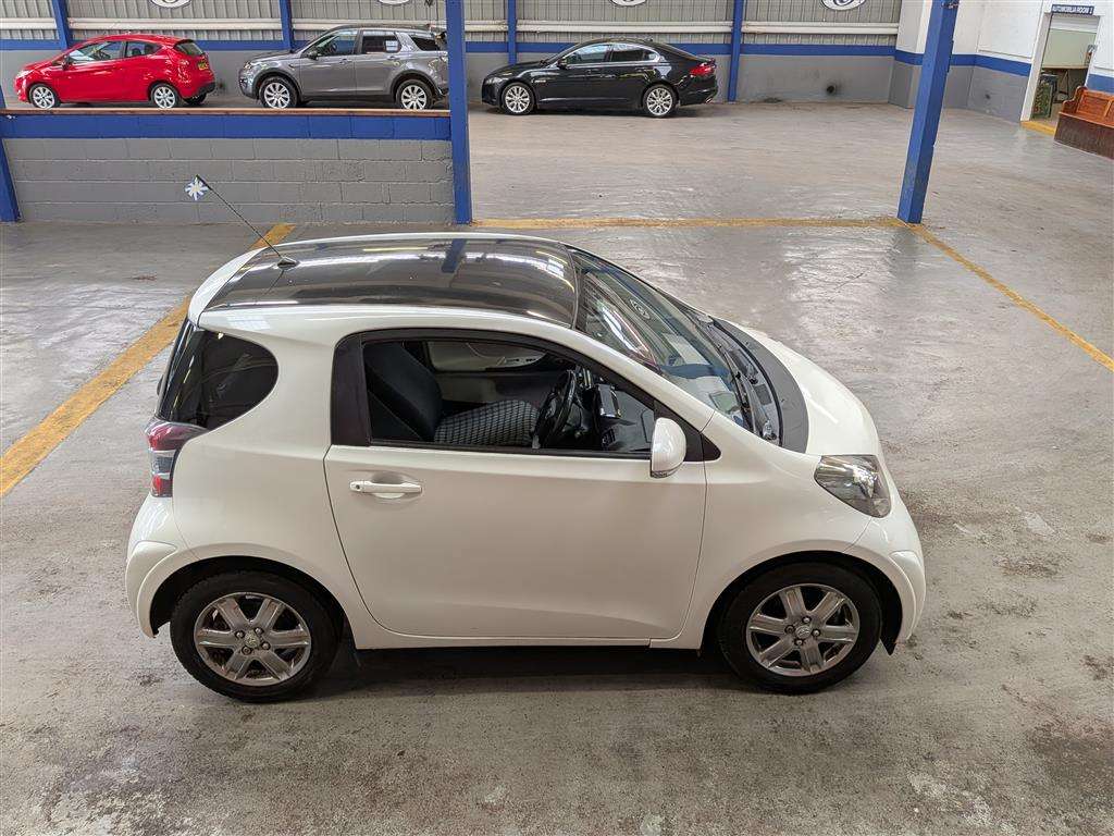 <p>2011 TOYOTA IQ2 VVT-I</p>