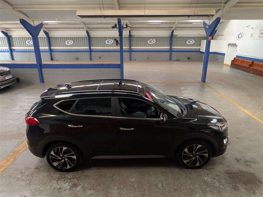 <p>2019 HYUNDAI TUCSON PREMIUM SE CRDI 2W</p>