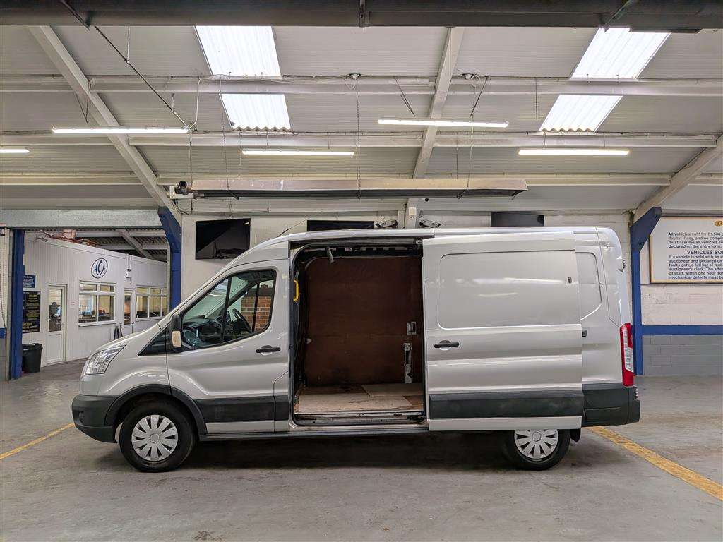 <p>2018 FORD TRANSIT 350</p>