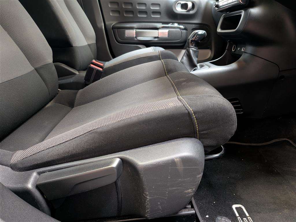 <p>2018 CITROEN C3 FEEL PURETECH</p>