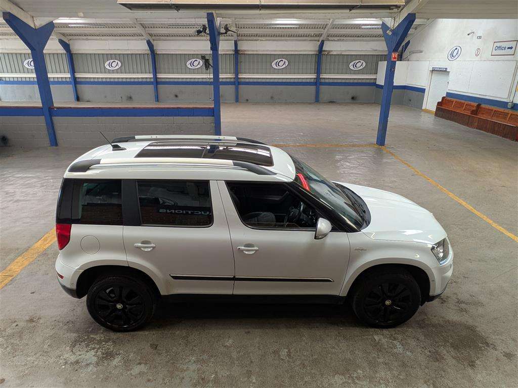 <p>2015 SKODA YETI OUTDOOR L&K TDISCR 4</p>