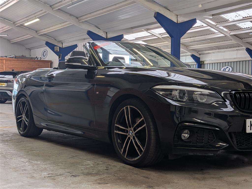 <p>2017 BMW 218I M SPORT</p>