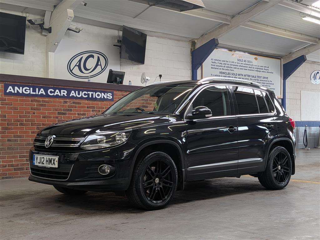<p>2012 VOLKSWAGEN TIGUAN SE TDI BLUE TECH 4</p>