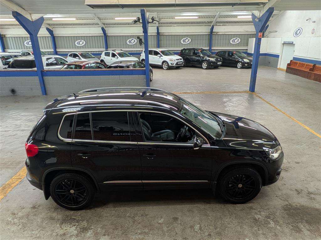<p>2012 VOLKSWAGEN TIGUAN SE TDI BLUE TECH 4</p>