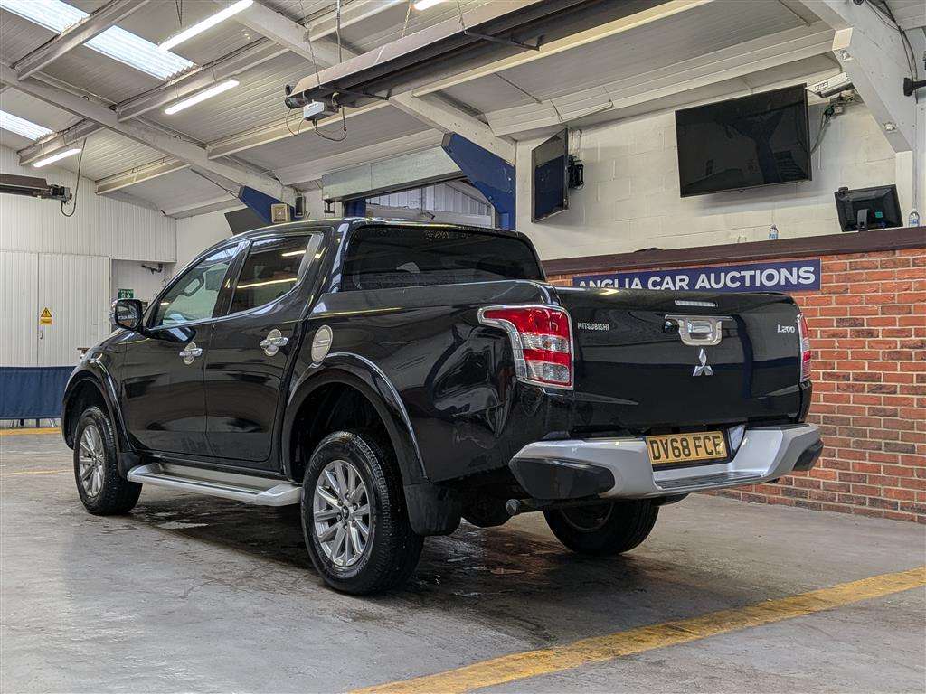 <p>2018 MITSUBISHI L200 BARBARIAN DI-D</p>