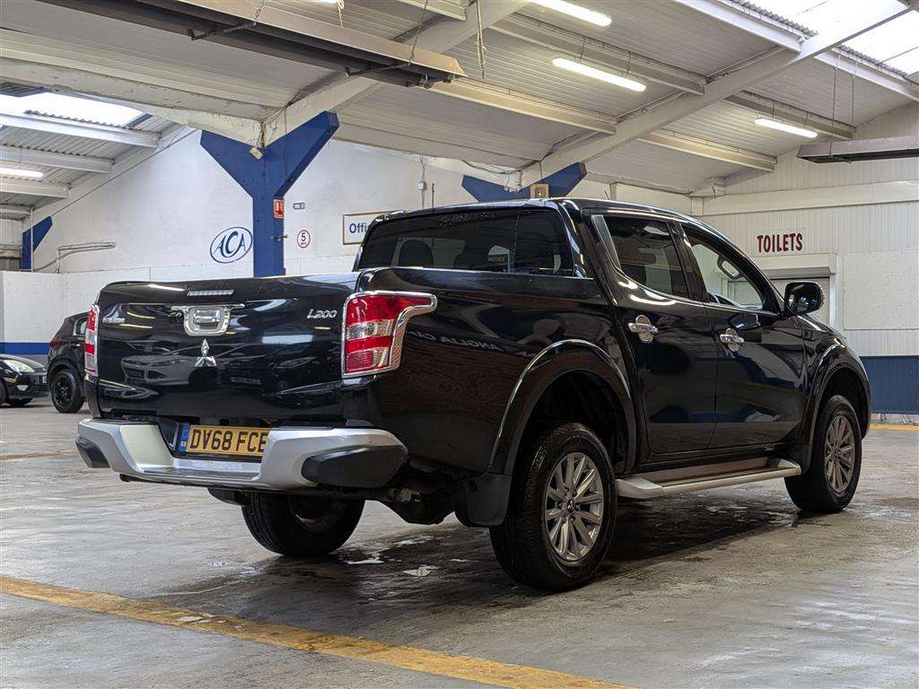 <p>2018 MITSUBISHI L200 BARBARIAN DI-D</p>