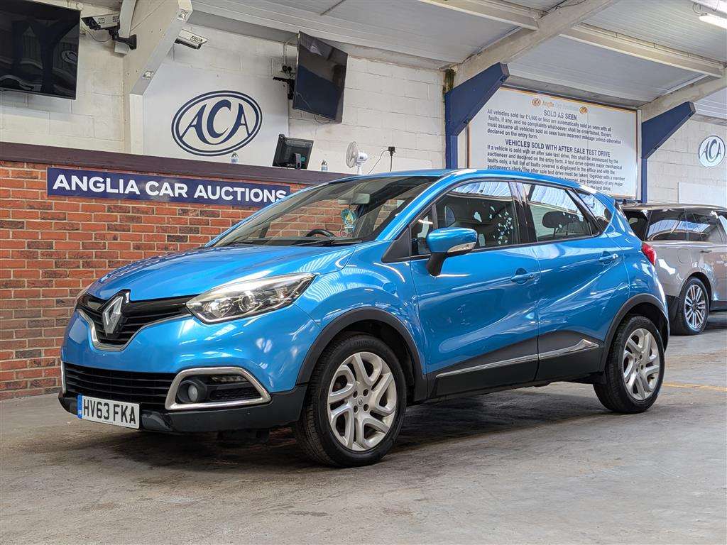 <p>2013 RENAULT CAPTUR D-QUE M-NAV NRG TC</p>