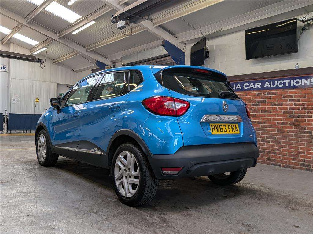 <p>2013 RENAULT CAPTUR D-QUE M-NAV NRG TC</p>