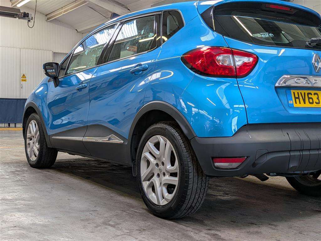 <p>2013 RENAULT CAPTUR D-QUE M-NAV NRG TC</p>