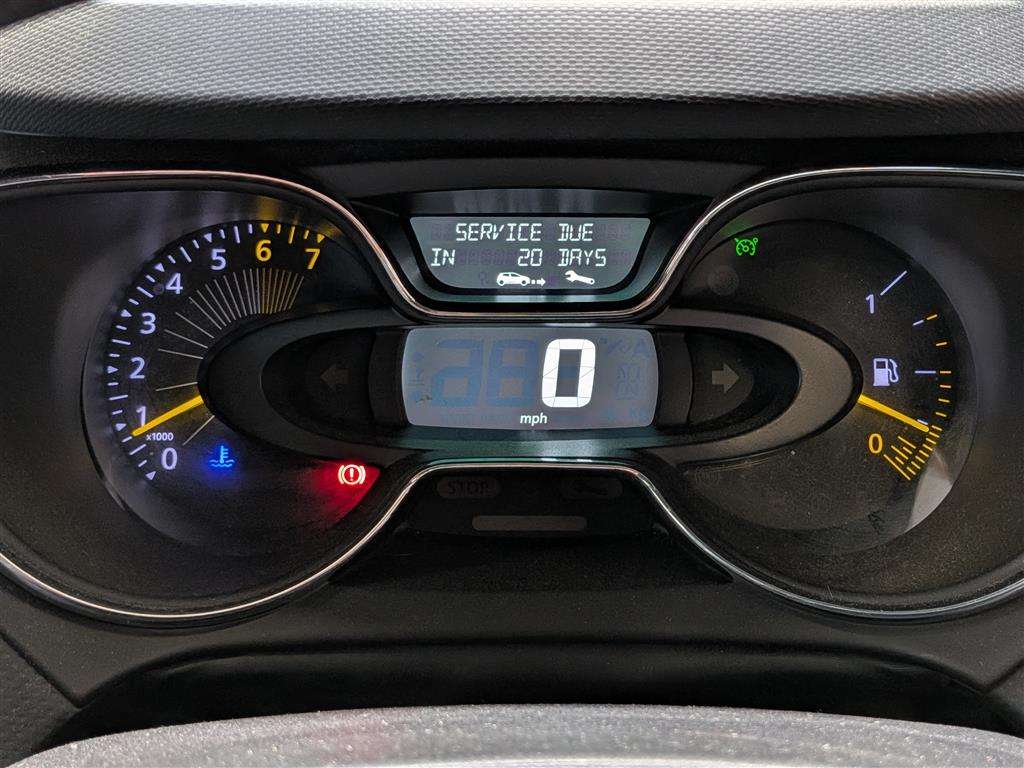 <p>2013 RENAULT CAPTUR D-QUE M-NAV NRG TC</p>