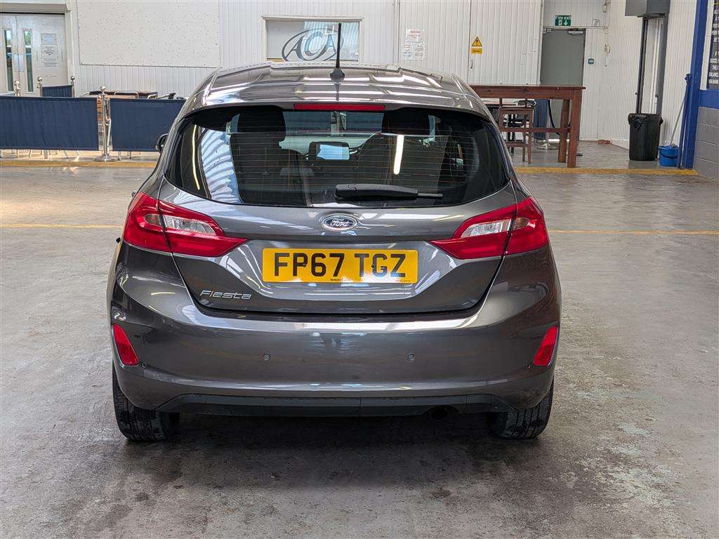 <p>2017 FORD FIESTA ZETEC</p>