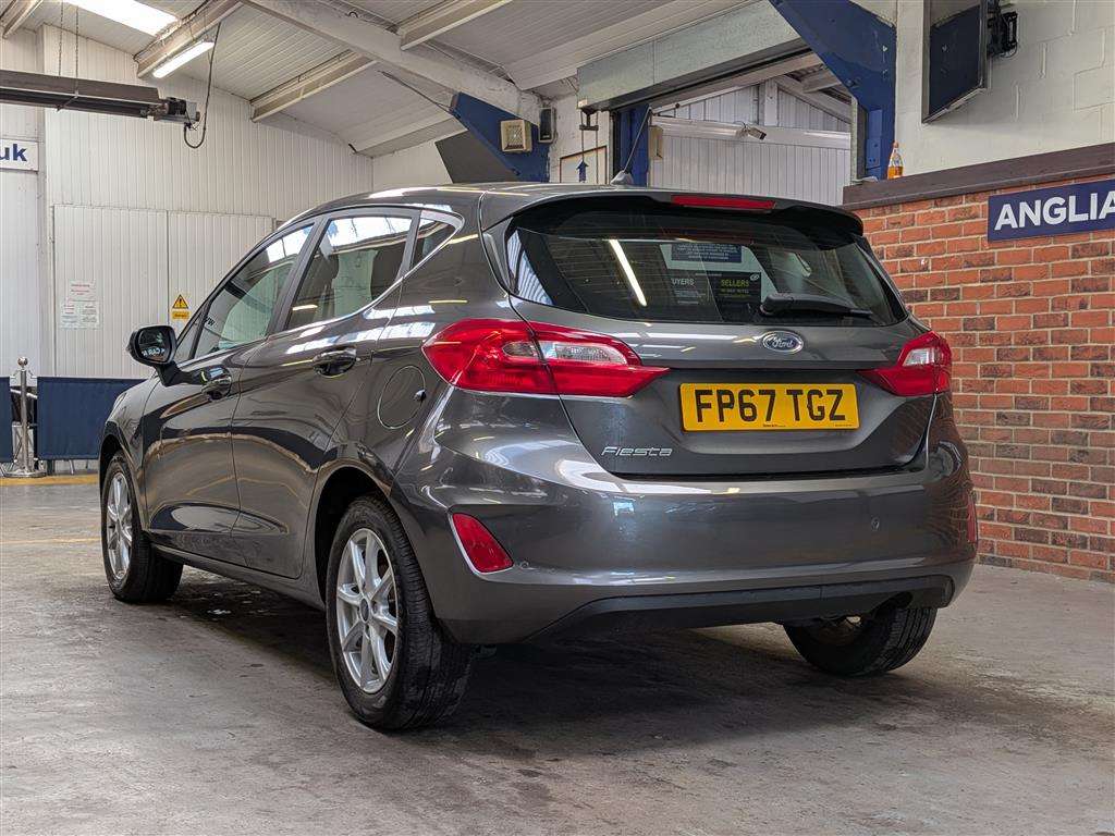 <p>2017 FORD FIESTA ZETEC</p>