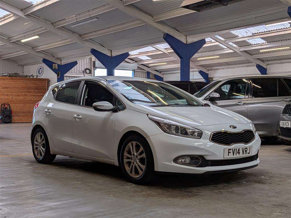 <p>2014 KIA CEED 3 ECODYNAMICS CRDI</p>