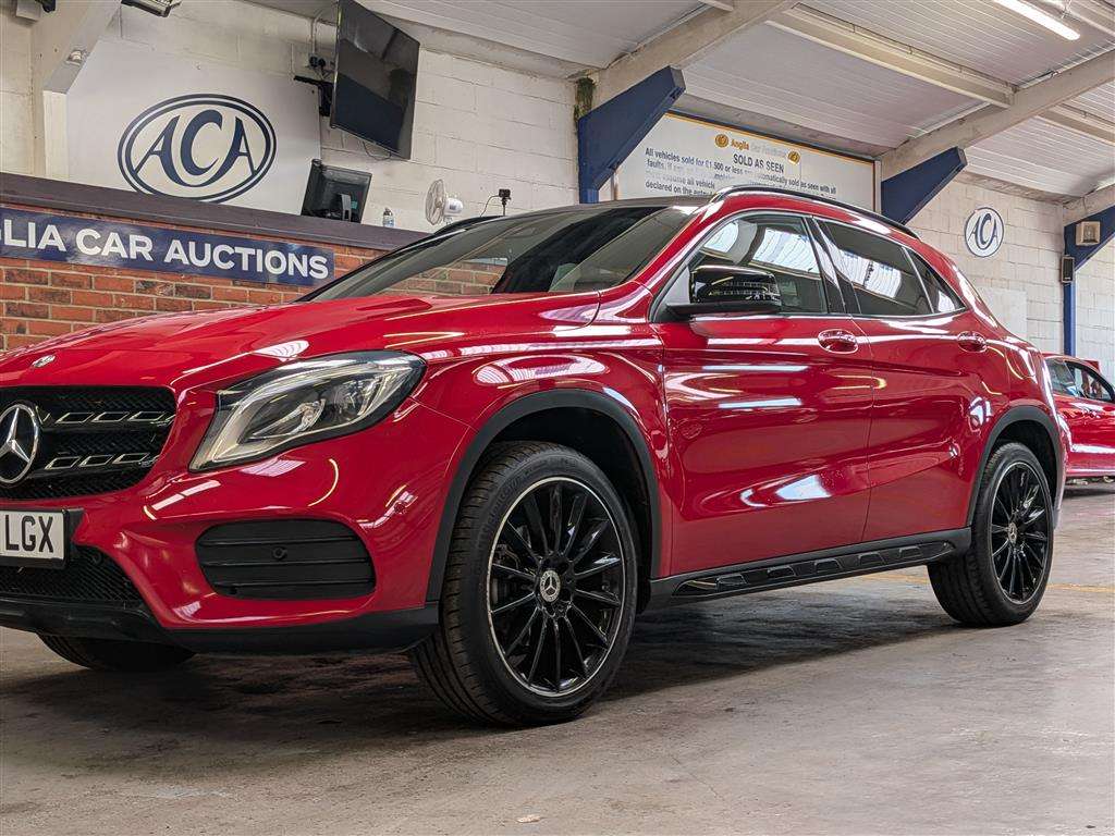 <p>2020 MERCEDES-BENZ GLA 200 AMG LINE EDITION</p>
