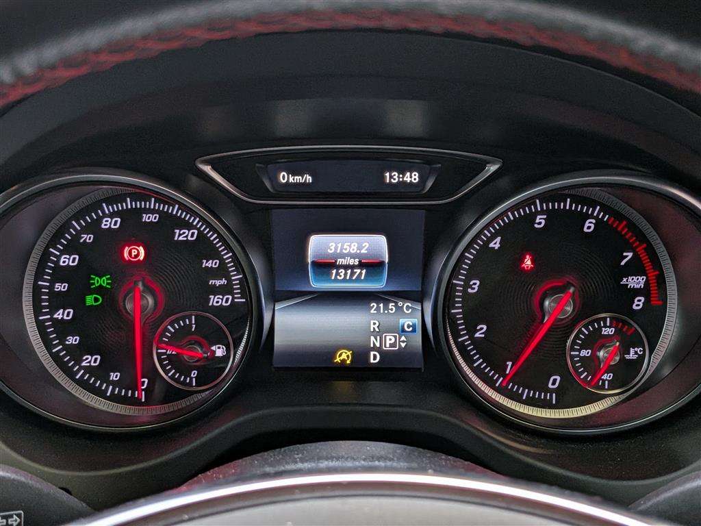 <p>2020 MERCEDES-BENZ GLA 200 AMG LINE EDITION</p>