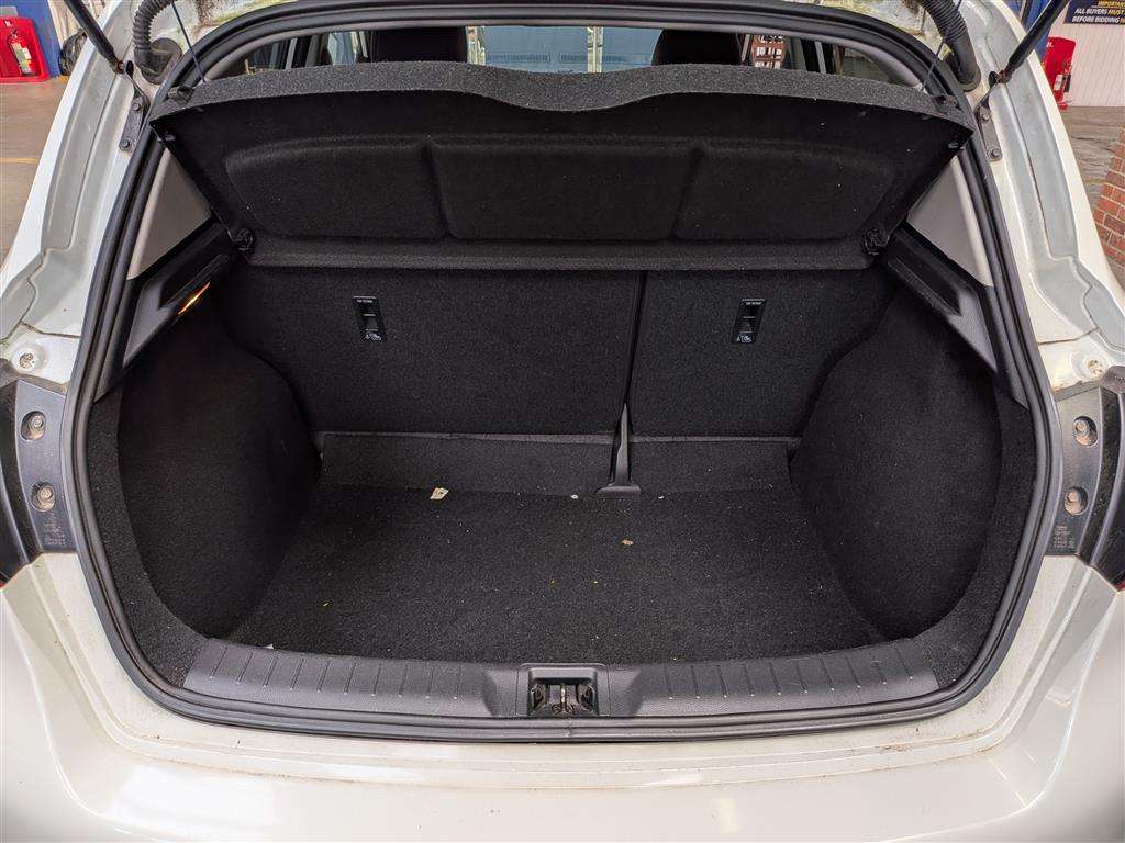<p>2016 NISSAN PULSAR TEKNA DIG-T</p>