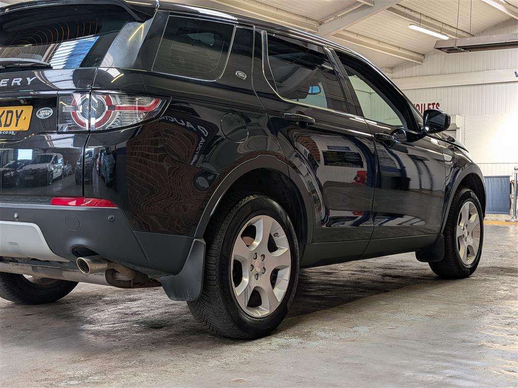 <p>2016 LAND ROVER DISCOVERY SPORT HSE TD4</p>