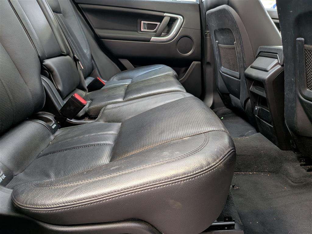 <p>2016 LAND ROVER DISCOVERY SPORT HSE TD4</p>