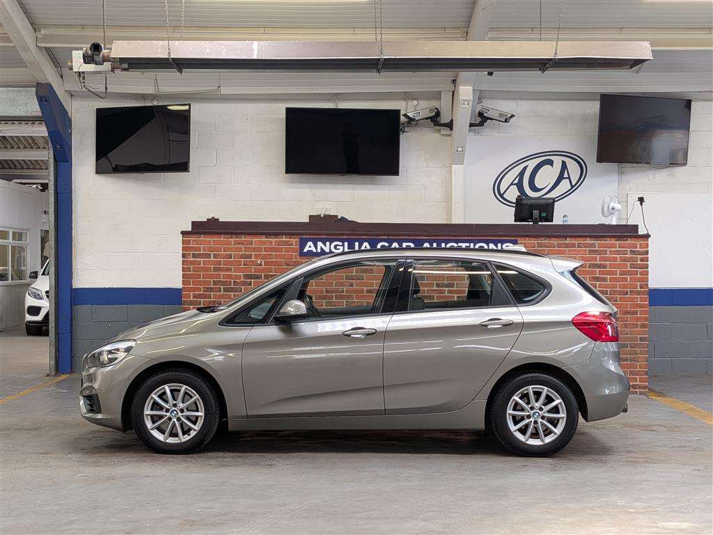 <p>2014 BMW 218I SE AUTO</p>