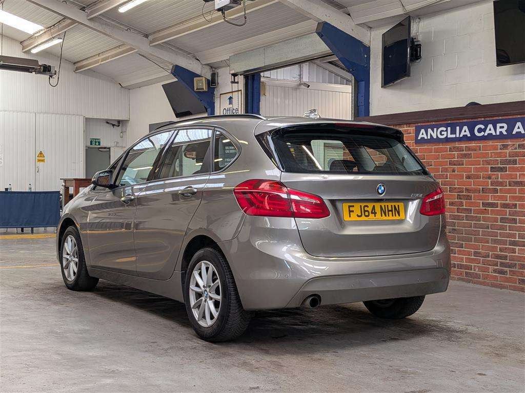 <p>2014 BMW 218I SE AUTO</p>