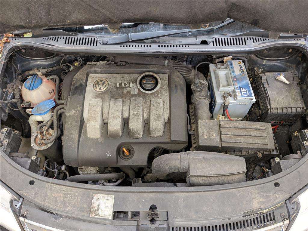 <p>2008 VOLKSWAGEN TOURAN SE TDI 105</p>