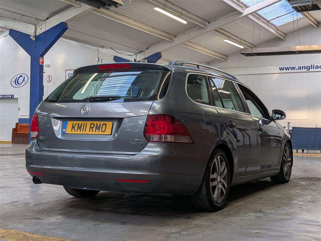 <p>2011 VOLKSWAGEN GOLF SE BLUEMOTION TDI</p>