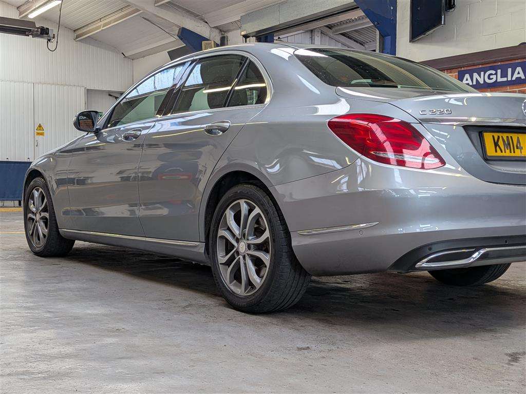 <p>2014 MERCEDES-BENZ C220 SPORT BLUETEC AUTO</p>