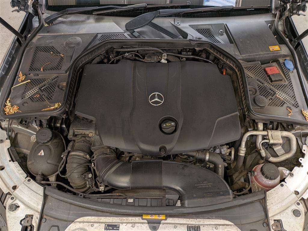 <p>2014 MERCEDES-BENZ C220 SPORT BLUETEC AUTO</p>