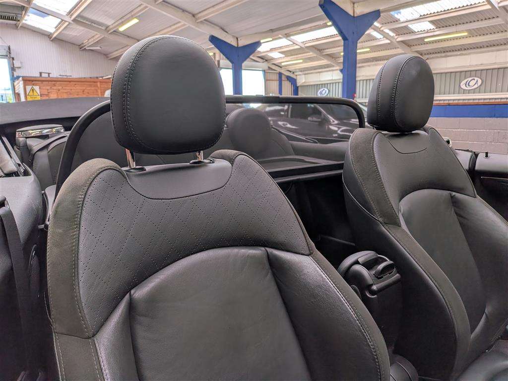 <p>2016 MINI COOPER S</p>
