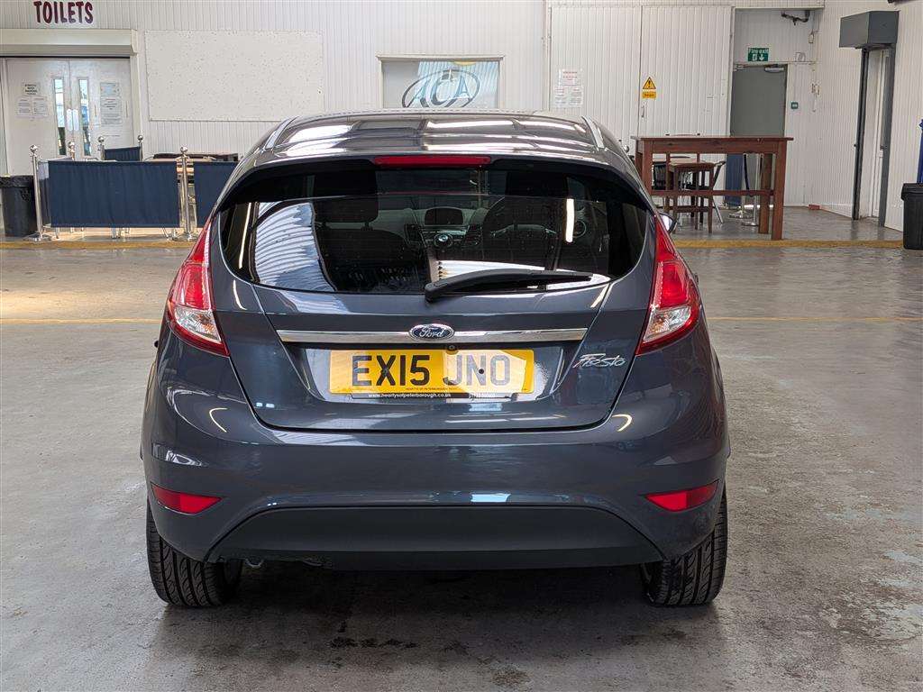 <p>2015 FORD FIESTA TITANIUM TDCI</p>