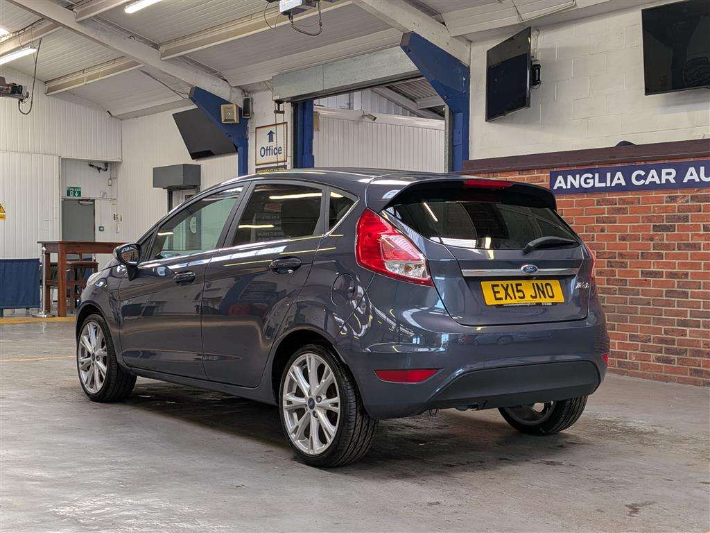 <p>2015 FORD FIESTA TITANIUM TDCI</p>