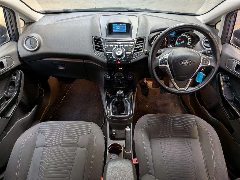 <p>2015 FORD FIESTA TITANIUM TDCI</p>