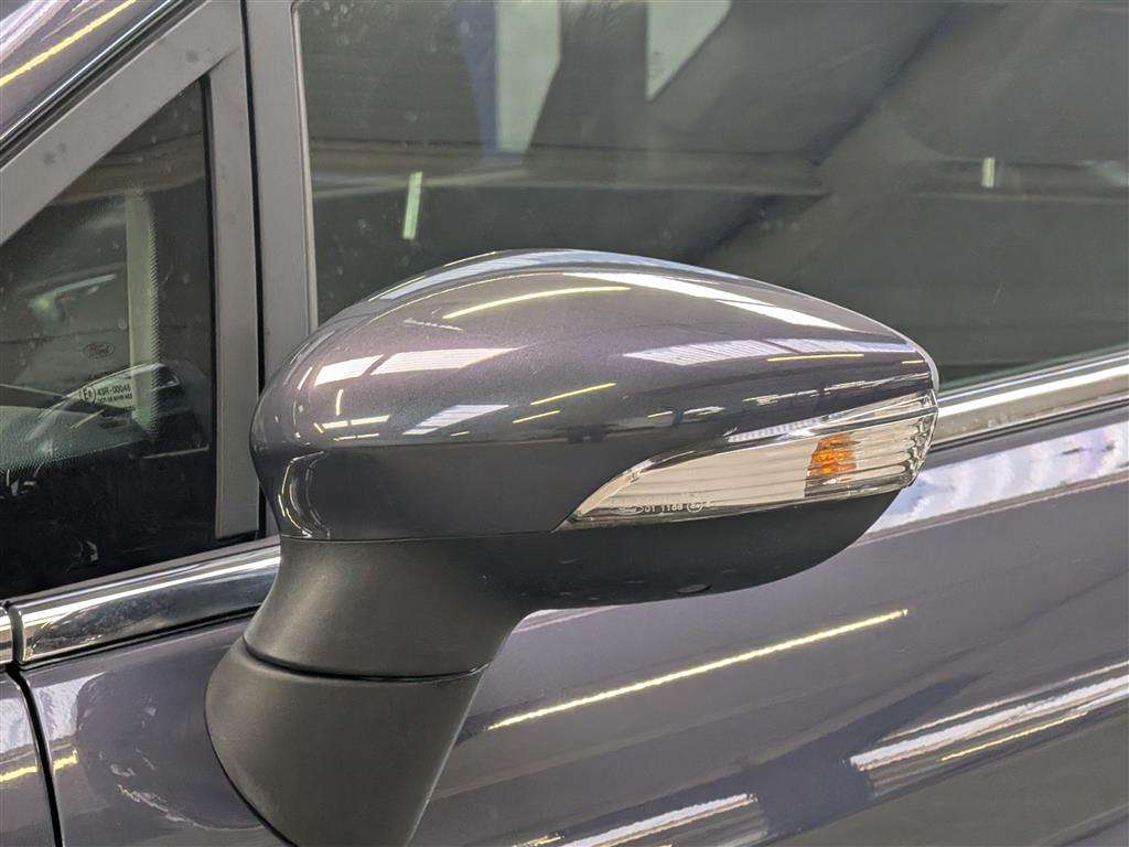 <p>2015 FORD FIESTA TITANIUM TDCI</p>
