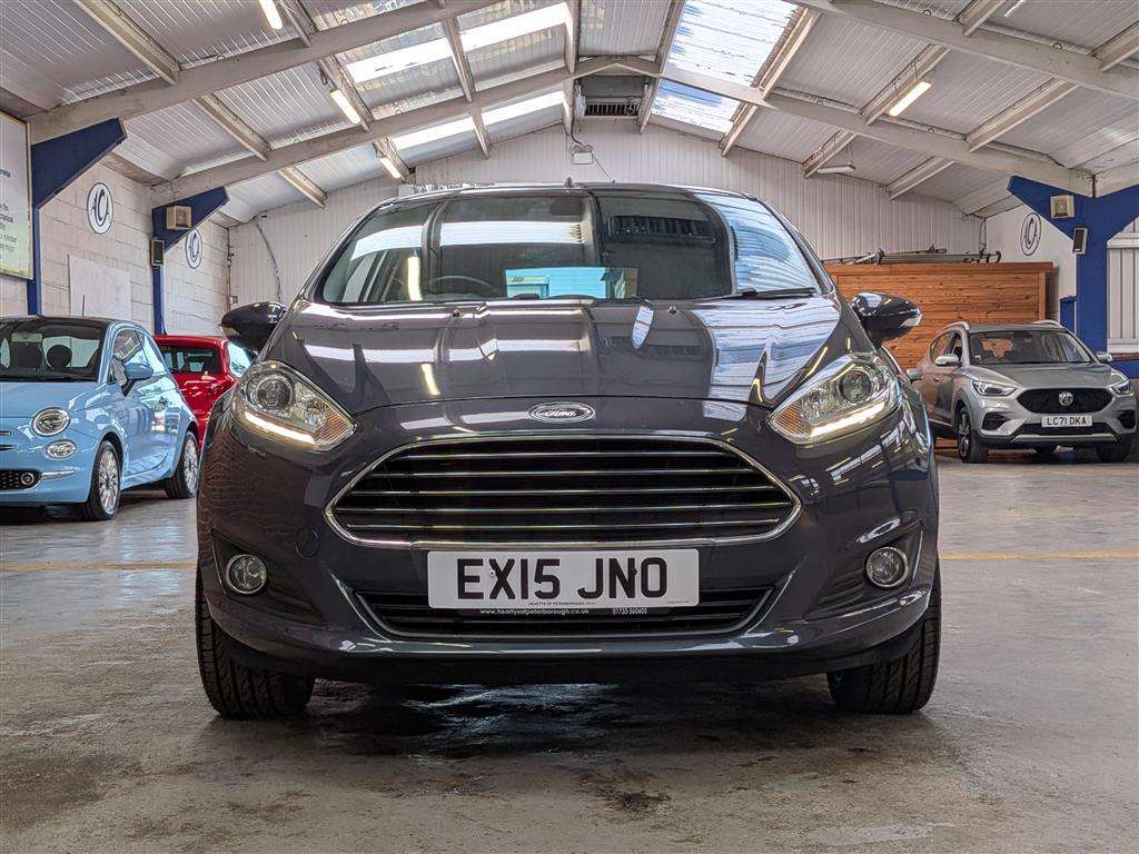 <p>2015 FORD FIESTA TITANIUM TDCI</p>