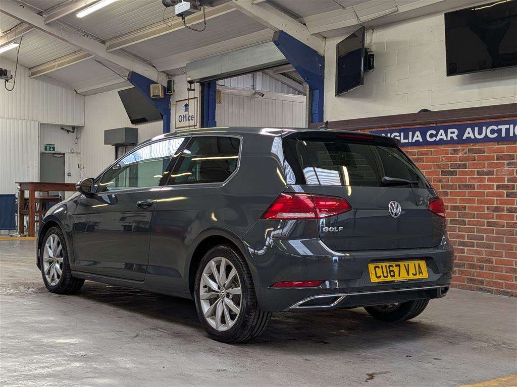 <p>2017 VOLKSWAGEN GOLF GT TDI BMT</p>