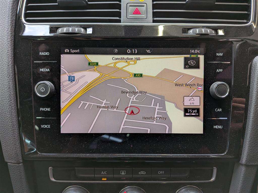 <p>2017 VOLKSWAGEN GOLF GT TDI BMT</p>