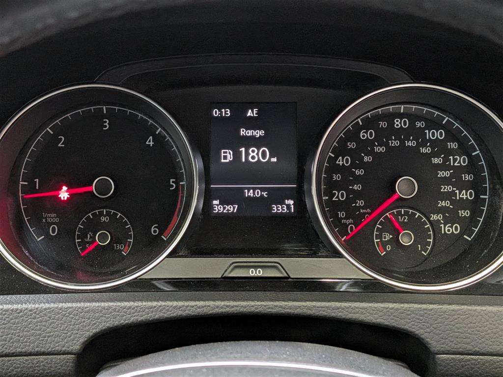 <p>2017 VOLKSWAGEN GOLF GT TDI BMT</p>