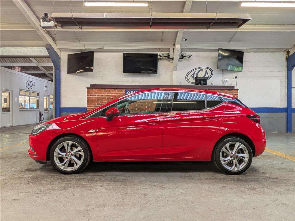 <p>2018 VAUXHALL ASTRA SRI TURBO</p>
