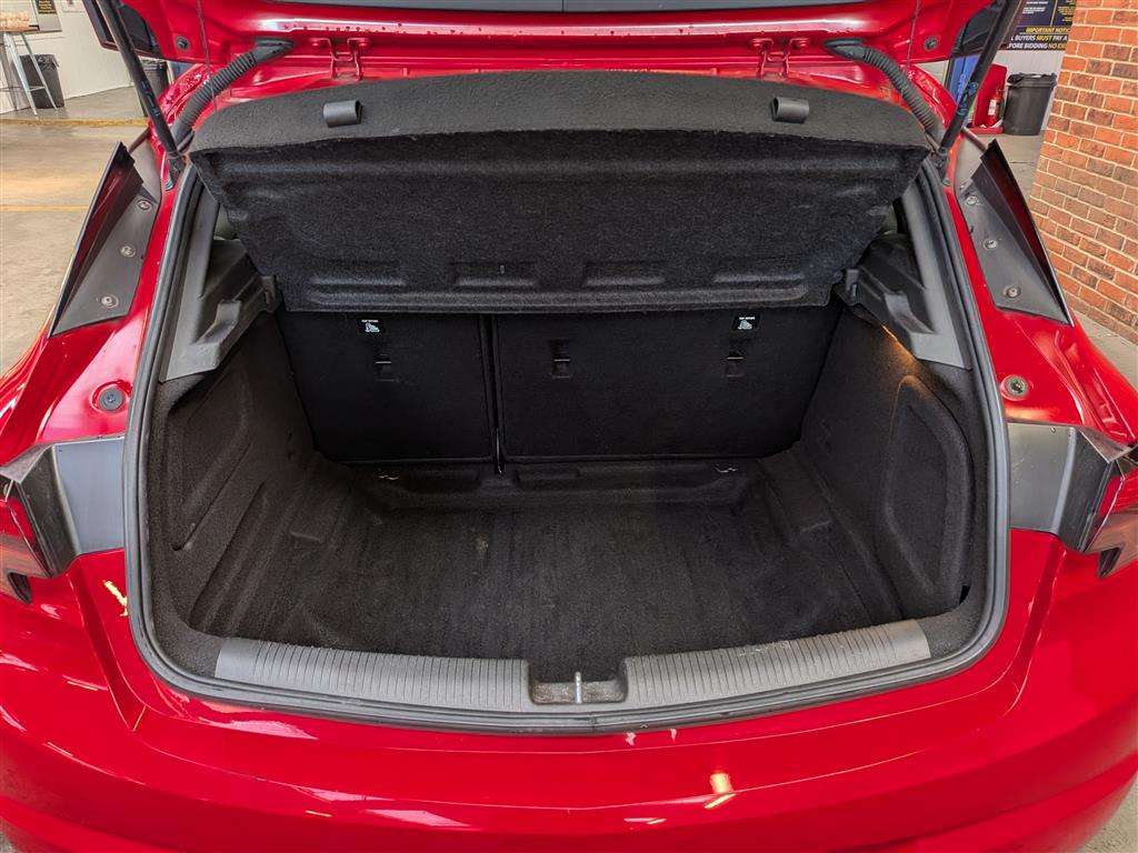 <p>2018 VAUXHALL ASTRA SRI TURBO</p>