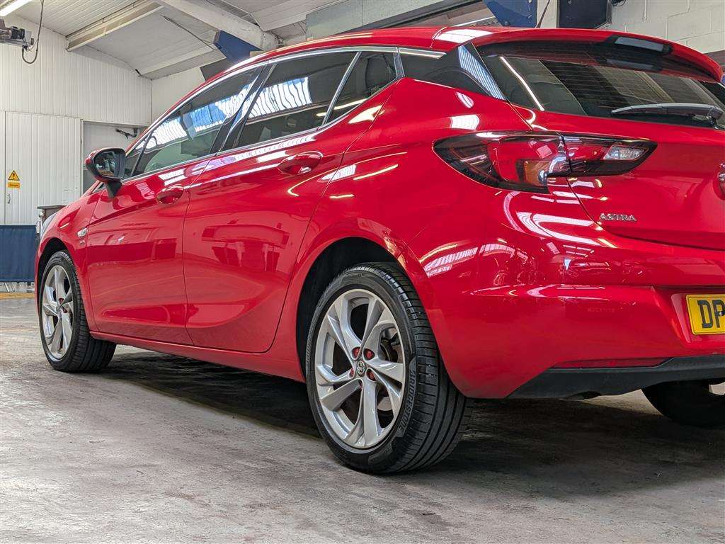 <p>2018 VAUXHALL ASTRA SRI TURBO</p>