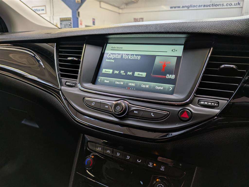 <p>2018 VAUXHALL ASTRA SRI TURBO</p>