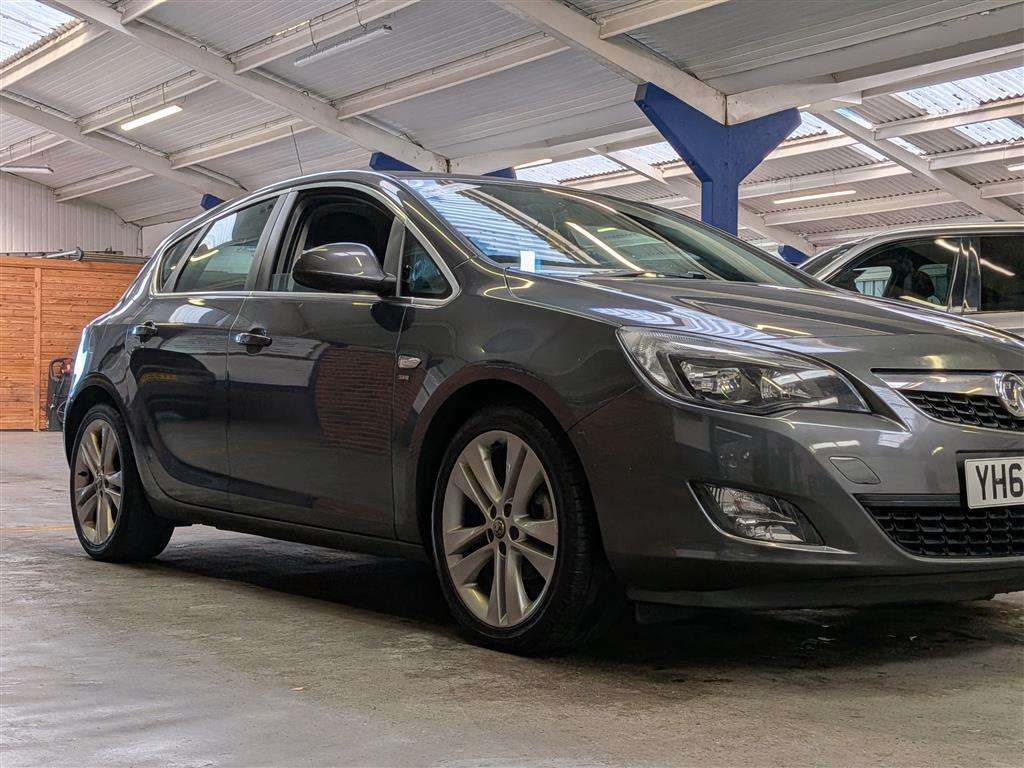 <p>2010 VAUXHALL ASTRA SRI</p>
