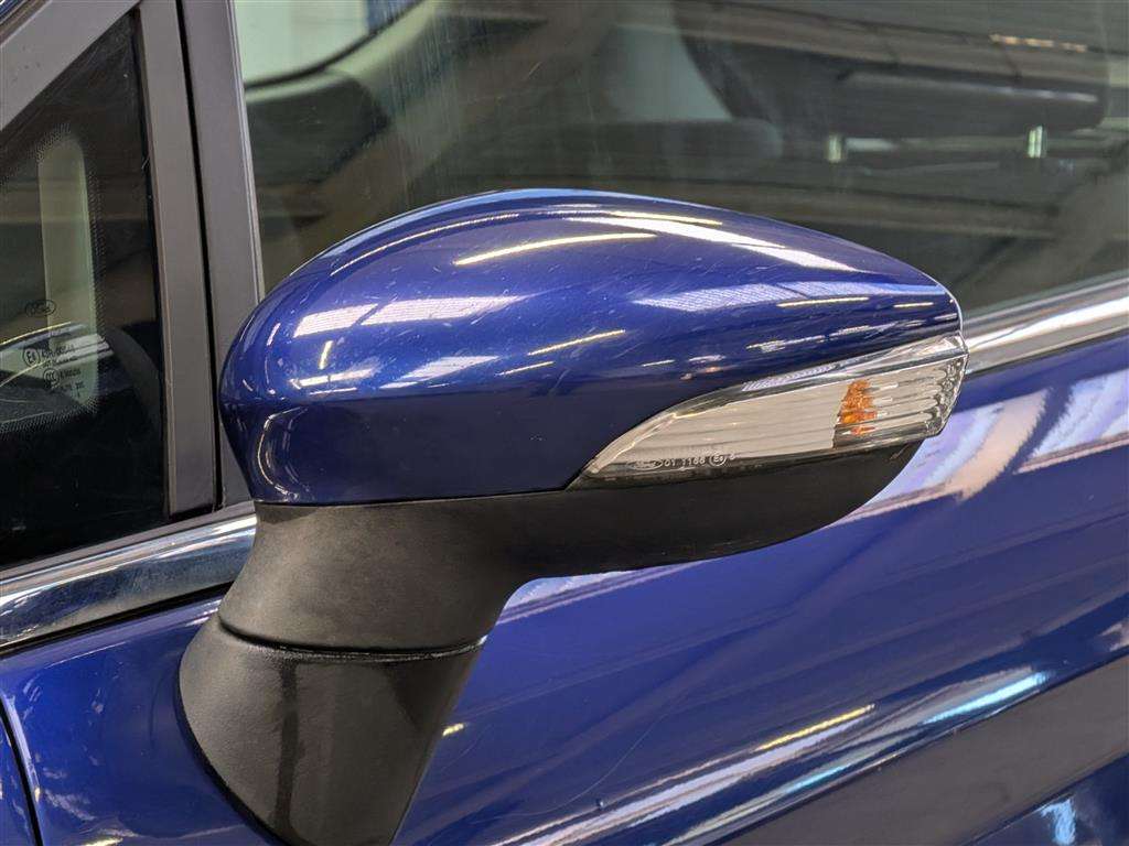 <p>2014 FORD FIESTA ZETEC</p>