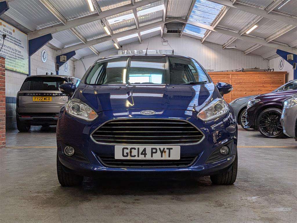 <p>2014 FORD FIESTA ZETEC</p>