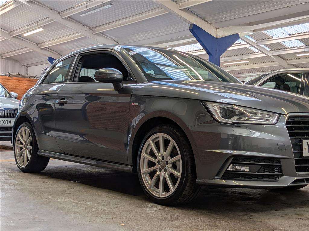 <p>2017 AUDI A1 S LINE TFSI</p>