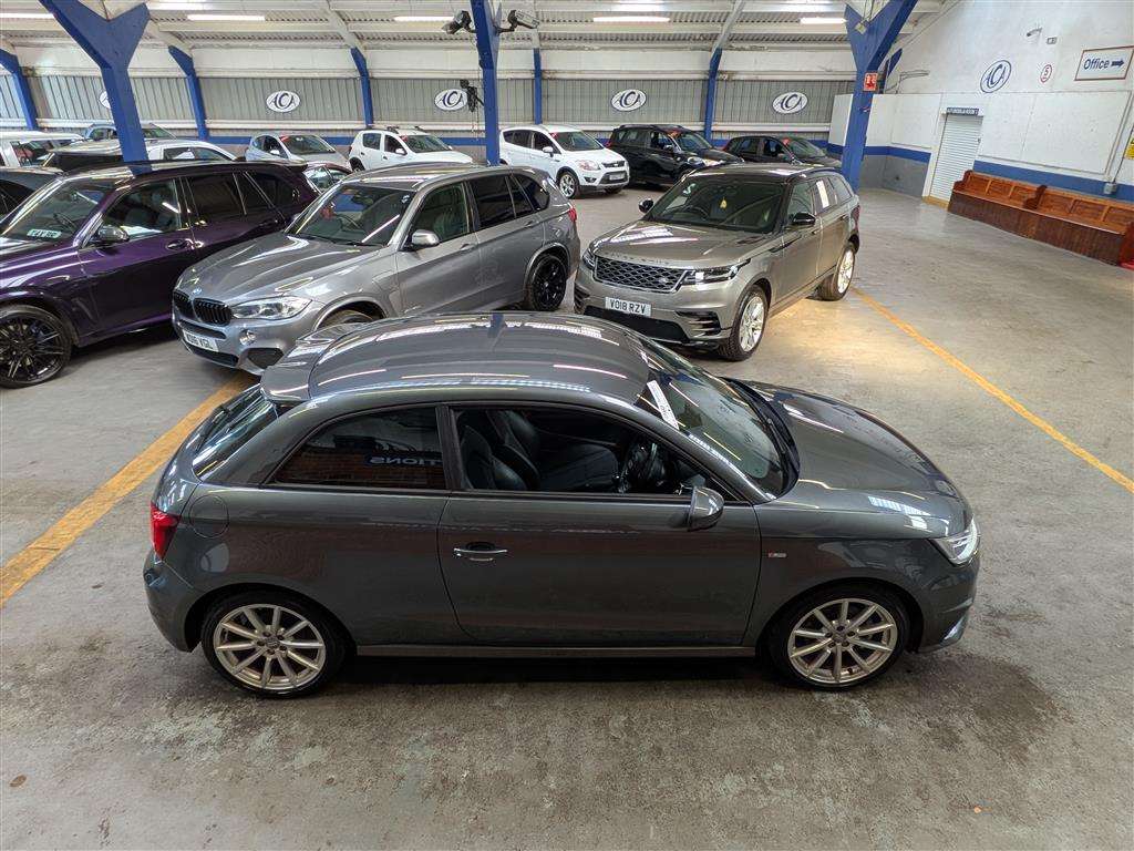 <p>2017 AUDI A1 S LINE TFSI</p>