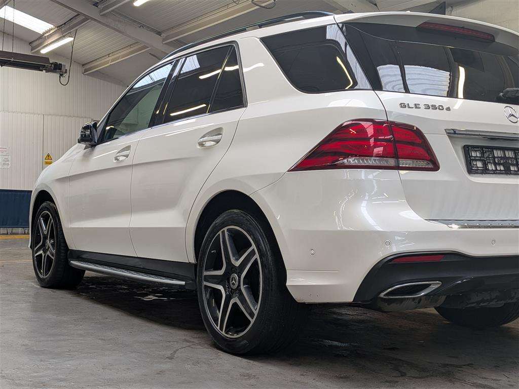 <p>2017 MERCEDES-BENZ GLE 350 D 4M AMG LINE PRE</p>