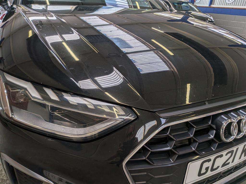 <p>2021 AUDI A4 S LINE 35 TDI MHEV S-A</p>