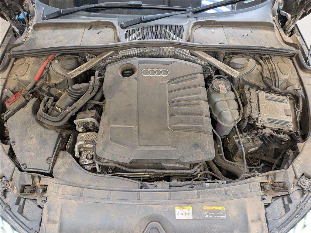 <p>2021 AUDI A4 S LINE 35 TDI MHEV S-A</p>