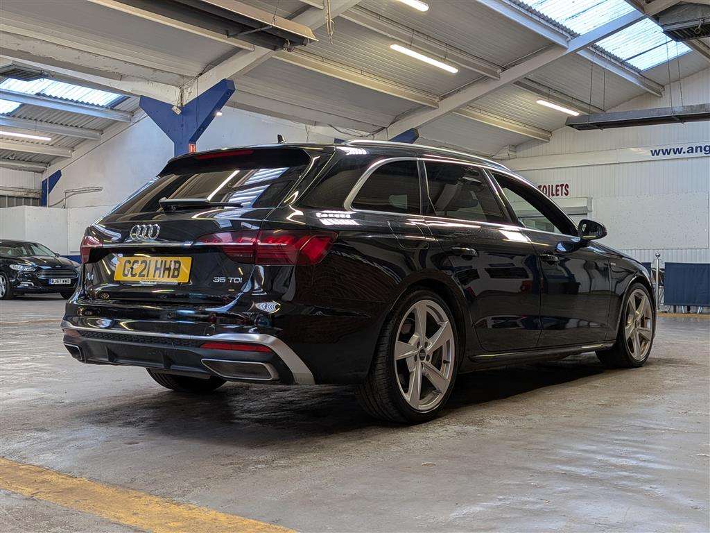 <p>2021 AUDI A4 S LINE 35 TDI MHEV S-A</p>